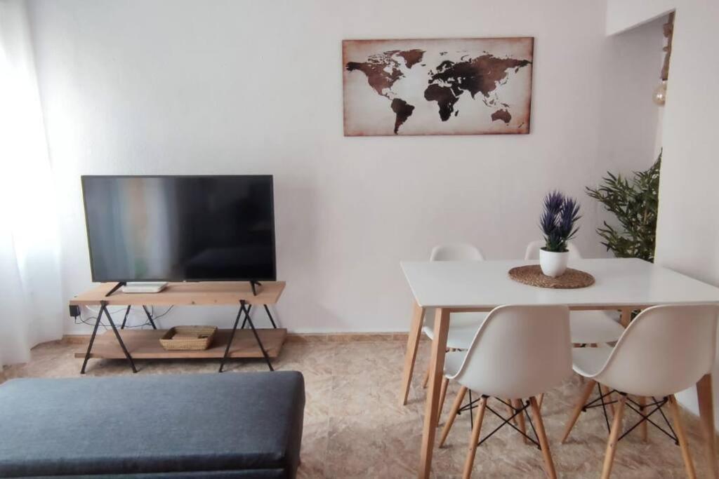 Apartamento En El Centro De Elche Con Terraza La Alborada Dış mekan fotoğraf
